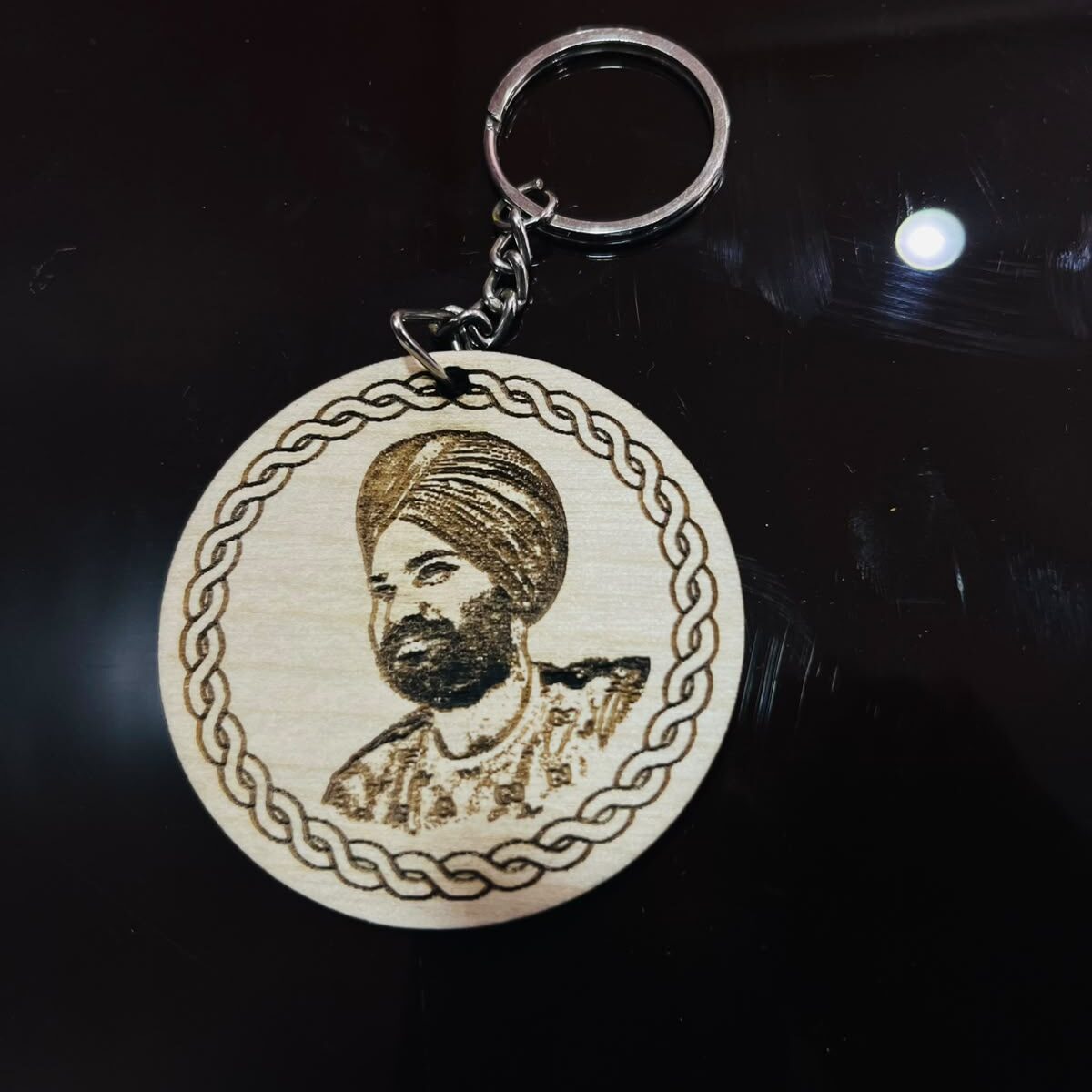 cutout keychain |wood carved keychain – custom photo engraved (copy)